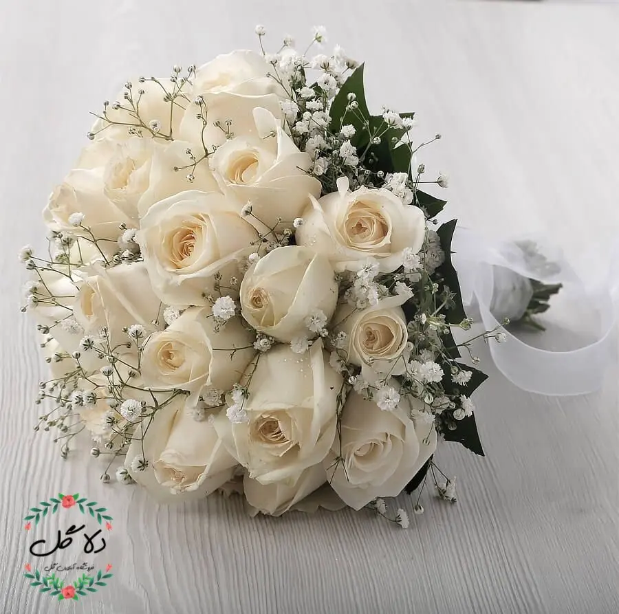 دسته گل عروس با رز سفید
