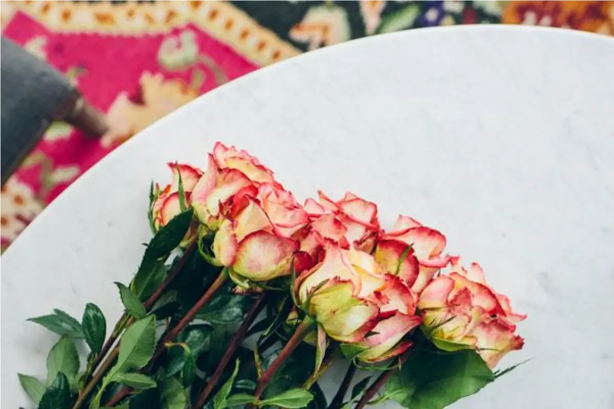 خرید دسته گل آنلاین از دلاگل
